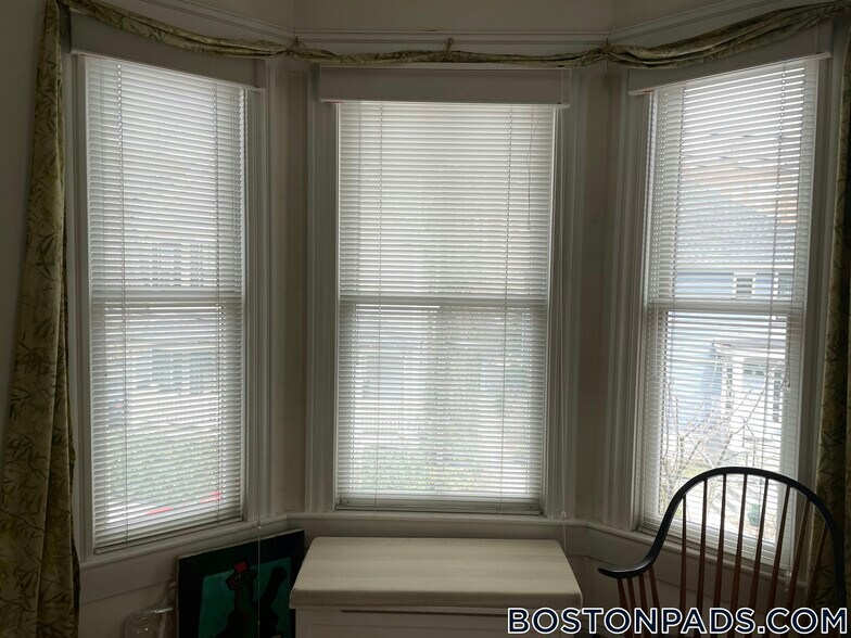 Building Photo - 30 Healey St