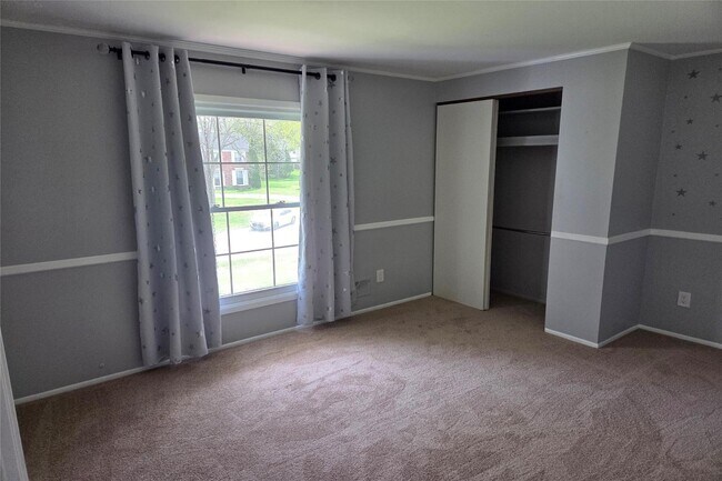 Building Photo - 515 Hobnail Cir