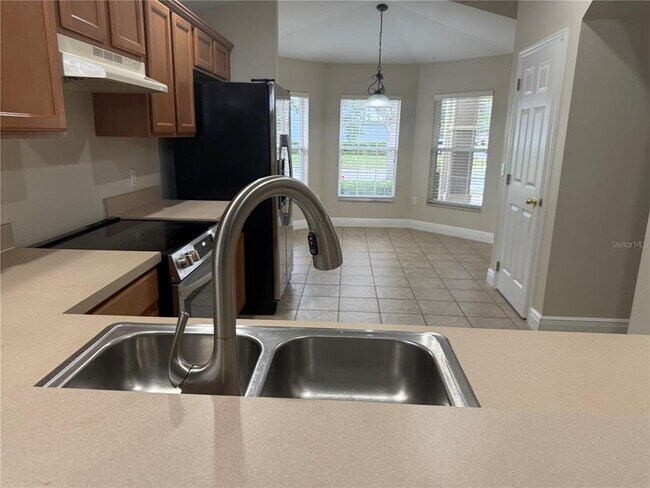 Building Photo - 5785 Lake Champlain Dr