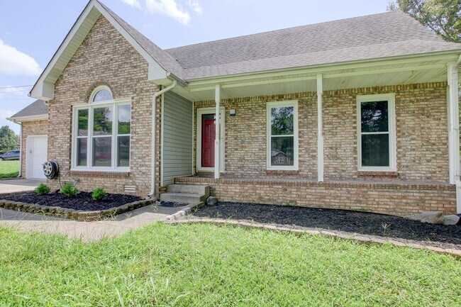 Building Photo - 180 Kings Deer Dr