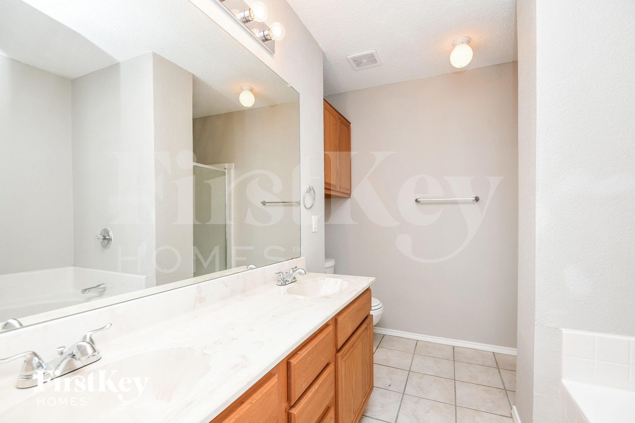 Building Photo - 2529 Rivers Edge Dr