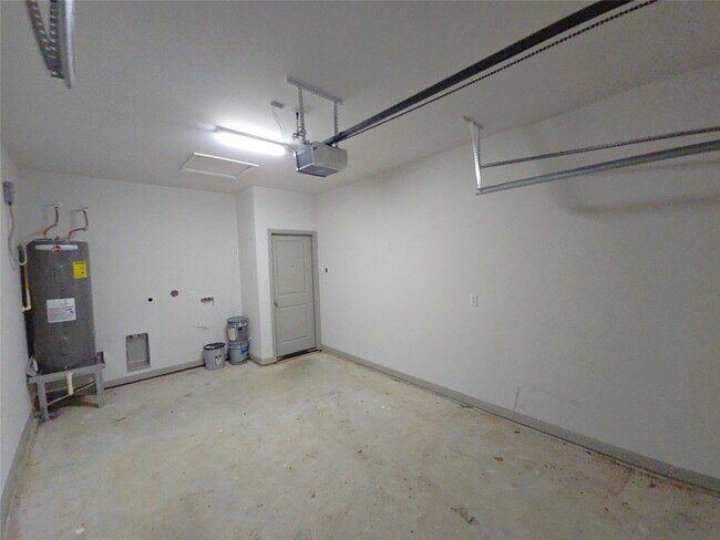 Building Photo - 626 Magnolia Bend