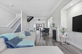 Building Photo - 49A South St