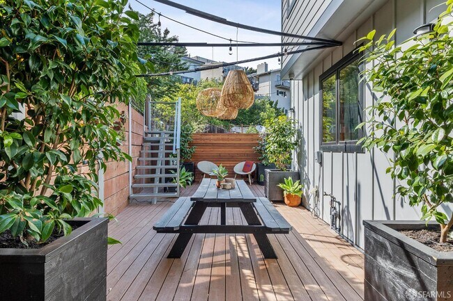 Building Photo - 316 Humboldt Rd