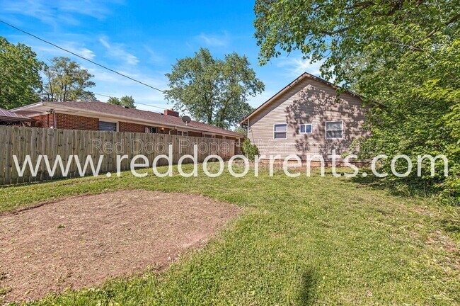 Building Photo - 3207 N Arsenal Ave