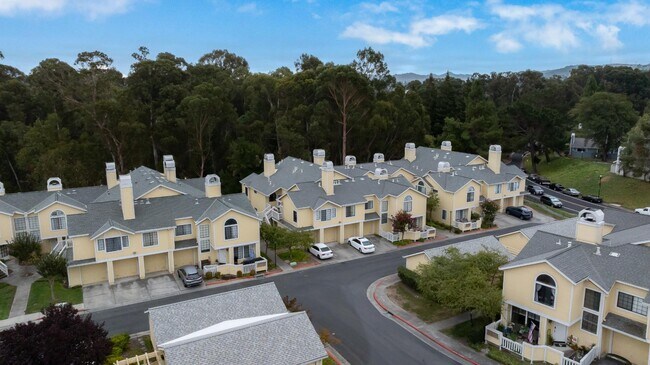 Building Photo - 1202 Devonwood