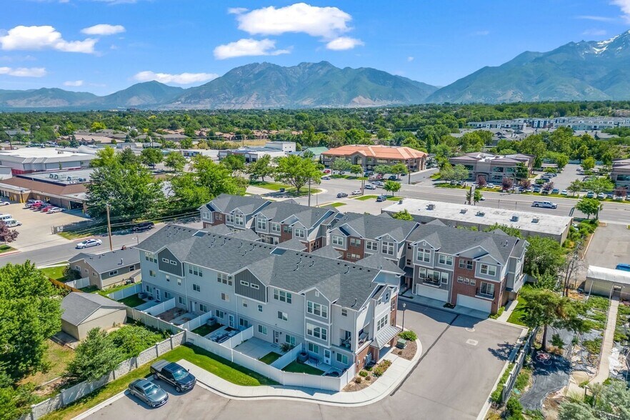 Building Photo - 8912 S 660 E