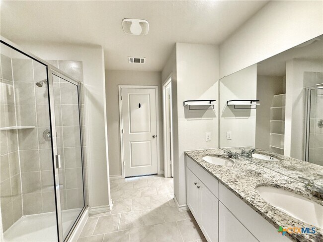 Building Photo - 380 Arbor Hills