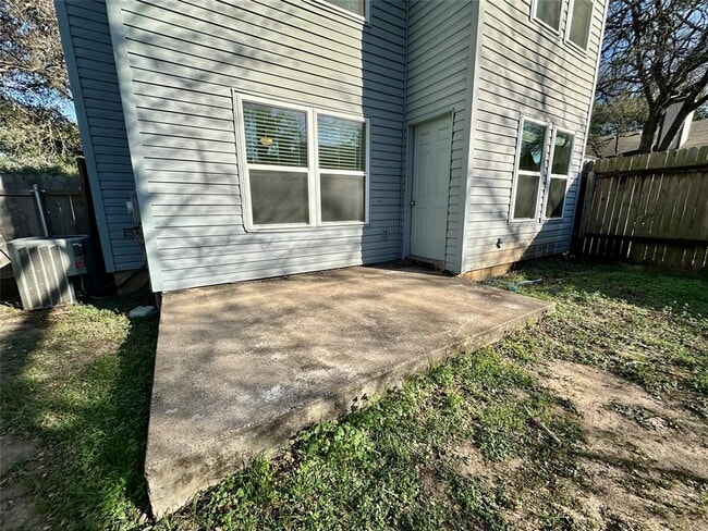 Building Photo - 8011 Tuscarora Trail