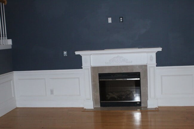 Building Photo - West Augusta Home with Separate Mother - In - Law Suite