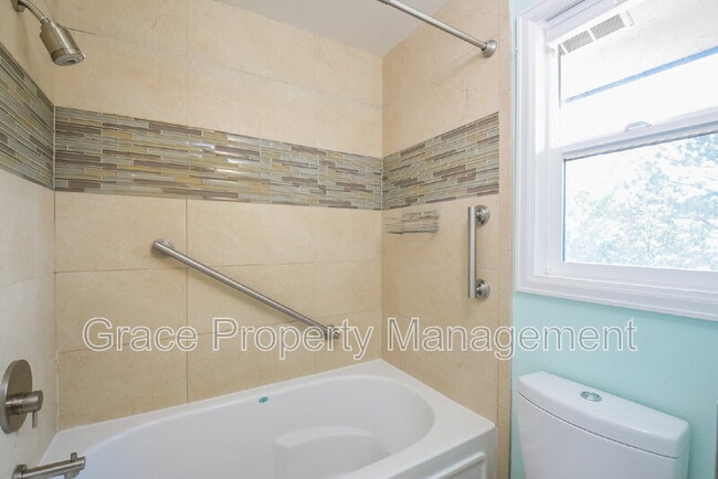 Building Photo - 4608 Greenbriar Ct