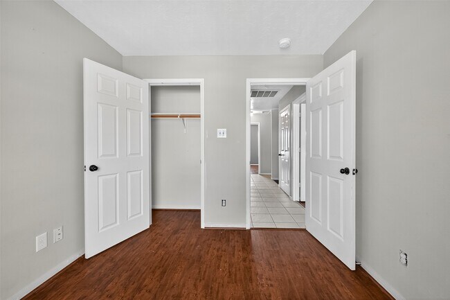 Building Photo - 12007 Green Bluff Ct