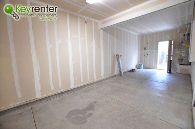 Building Photo - 3157 Lea Sterling Way