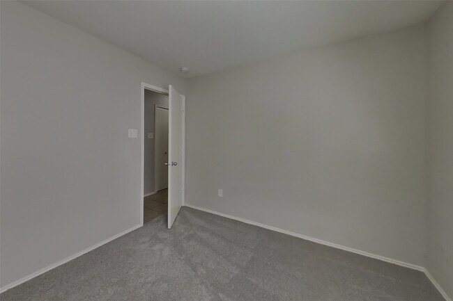 Building Photo - 1403 Glens Ferry Ln