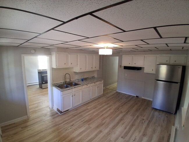 Building Photo - 65-67 Railroad Street