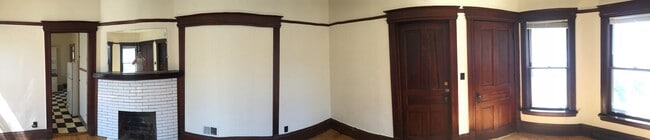 Building Photo - 2078 Atwood Ave