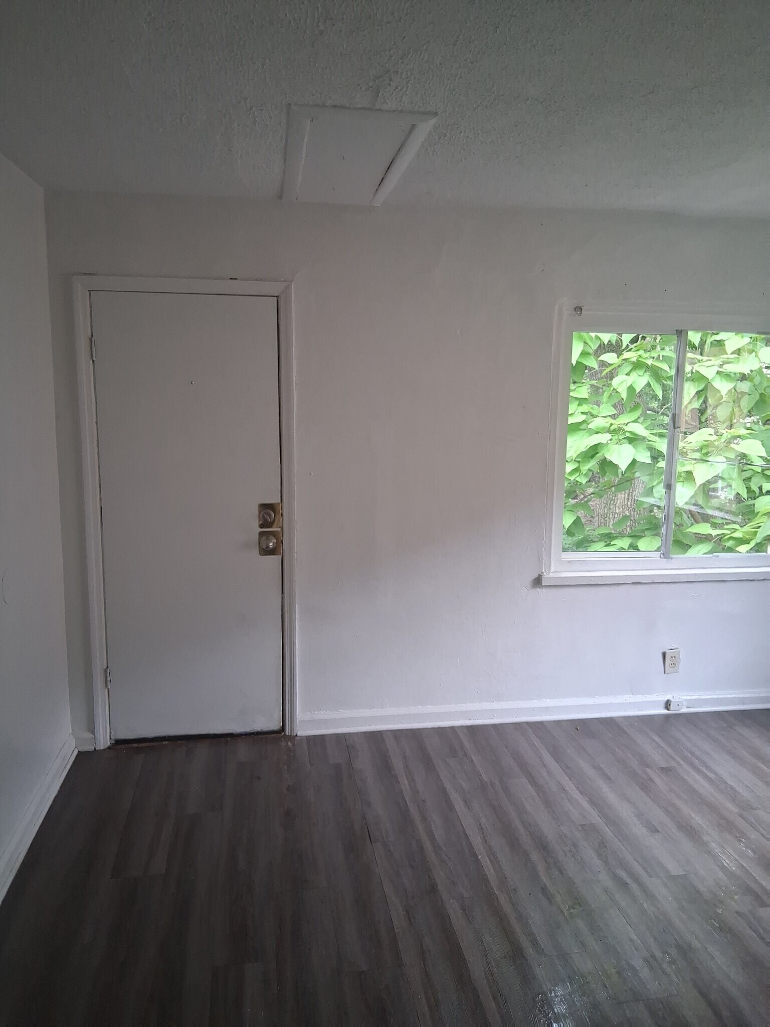 Building Photo - 644 Redwood Ave