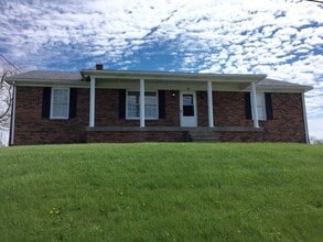Building Photo - 111 Pleasureville Rd