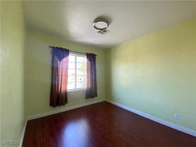 Building Photo - 5005 Auburn Skyline St