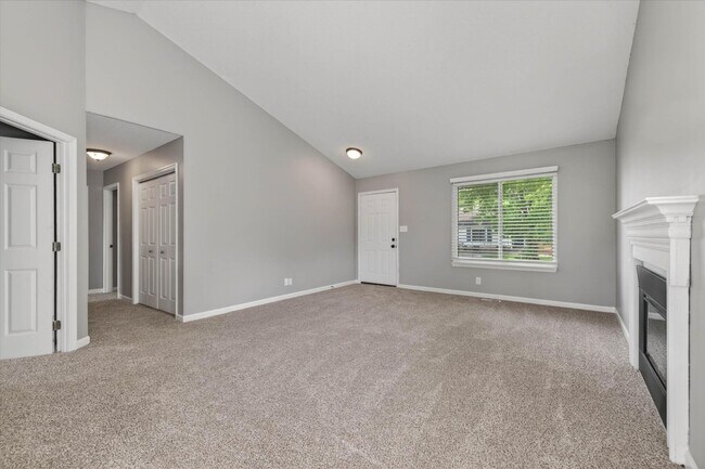 Building Photo - 91 Grassmire Dr