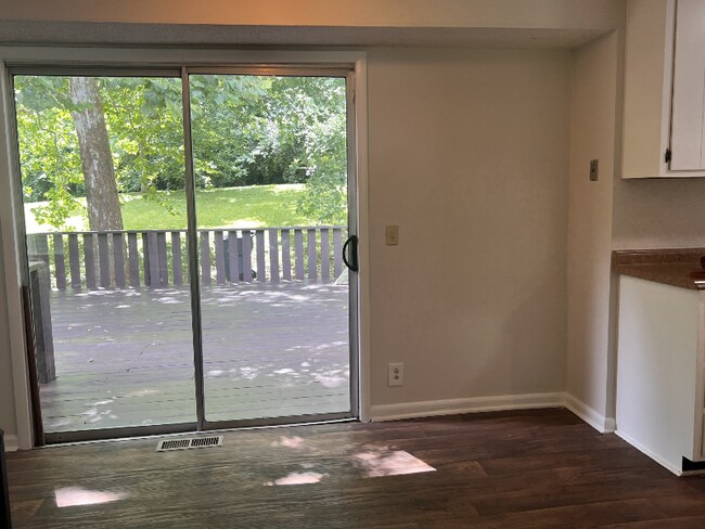 Building Photo - 416 Ocala Ct N