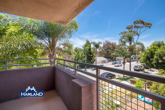 Building Photo - 3528-3538 Indiana Street Unit 3528-