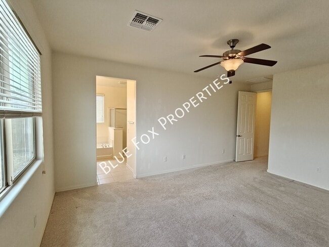 Building Photo - 12163 N Meditation Dr