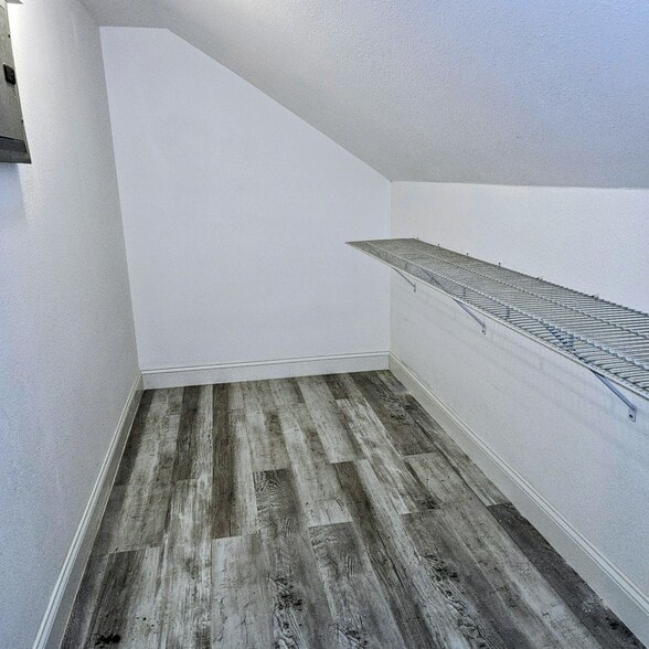 Storage - 7314 Big Bend Rd