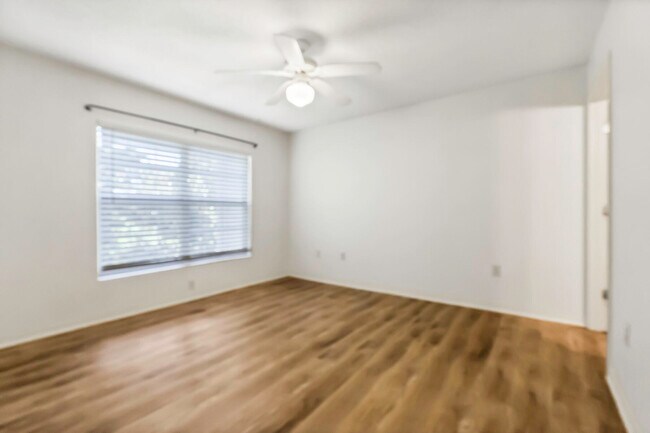 Building Photo - 4276 Calinda Ln