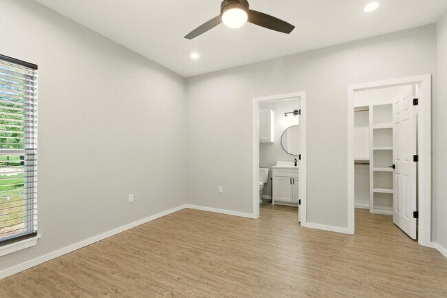 Building Photo - 7433 FM 603