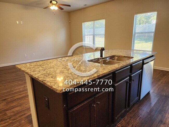 Building Photo - 1002 Mcconaughy Ct