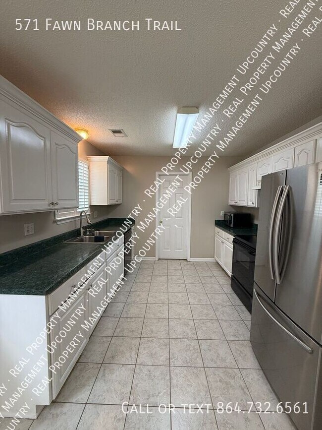 Building Photo - 571 Fawn Branch Trail