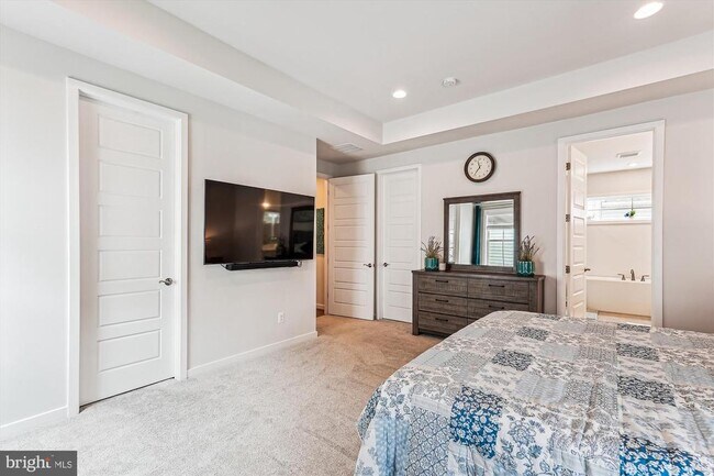 Building Photo - 42023 Spring Air Dr