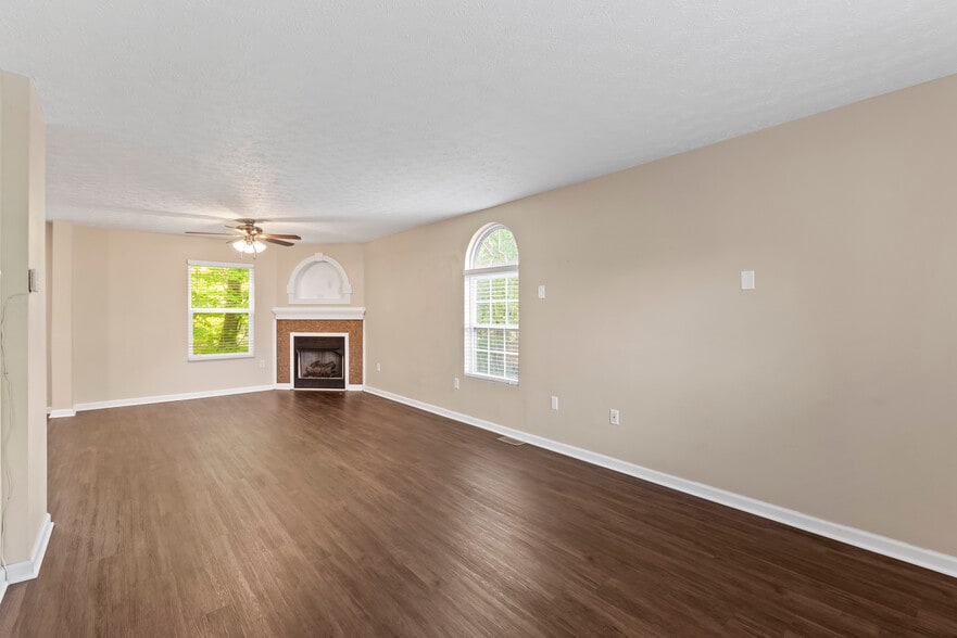 Building Photo - 289 N Bend Dr