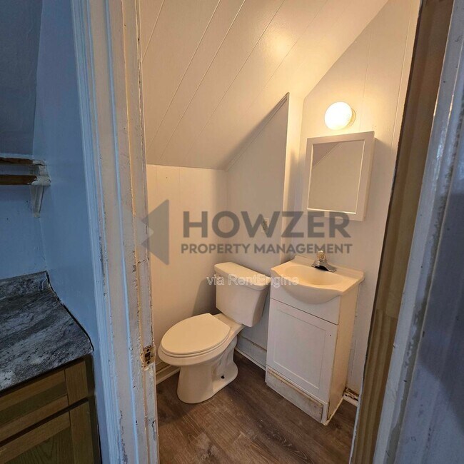 Building Photo - 109 Green St