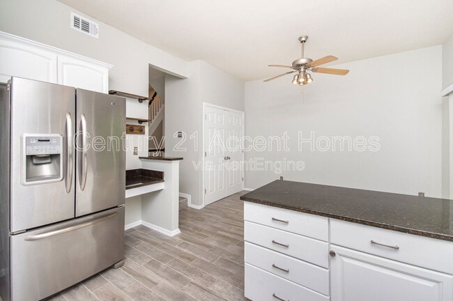 Building Photo - 5522 Jowett Ct