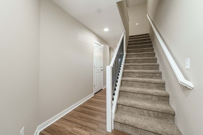 Building Photo - ASK ABOUT AUGUST MOVE IN SPECIAL 3 Bedroom...