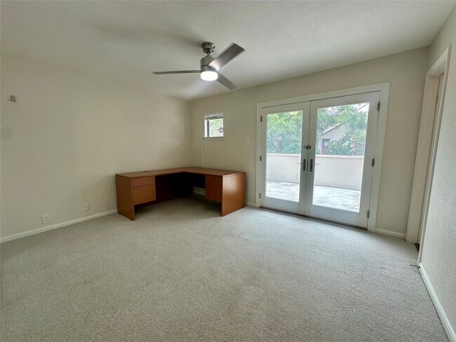 Building Photo - 2486 Bering Dr