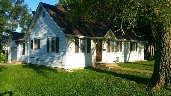 Building Photo - 1601 Osborne St