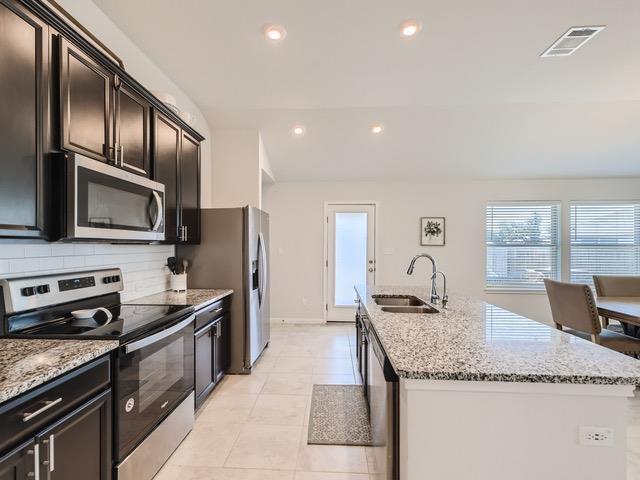 Building Photo - 195 Star Light Wy