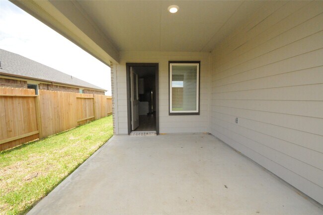 Building Photo - 1410 Island Grove Dr