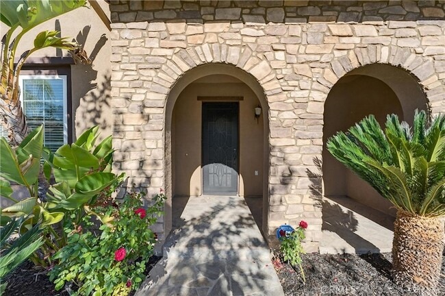 Building Photo - 16154 Skyridge Dr