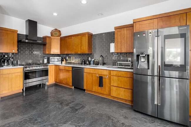 Building Photo - 3929 Paso Del Lagos