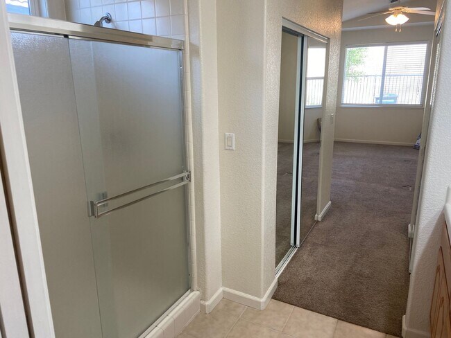 Building Photo - Desirable Empire Ranch 3 Bdrm, 2 Bath