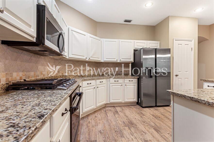 Building Photo - 10217 Newington Pl