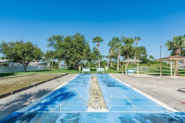 Building Photo - 8520 U.S. Rte 1