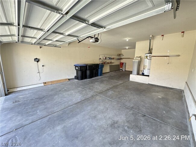 Building Photo - 3373 Osiana Ave