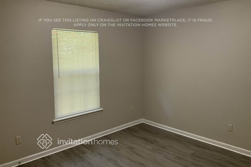 Building Photo - 11868 Gran Meadows Way