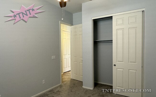 Building Photo - Home in Granville HOA ~ COMP HOLD