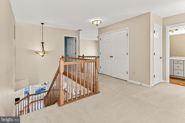 Building Photo - 47497 Saulty Dr